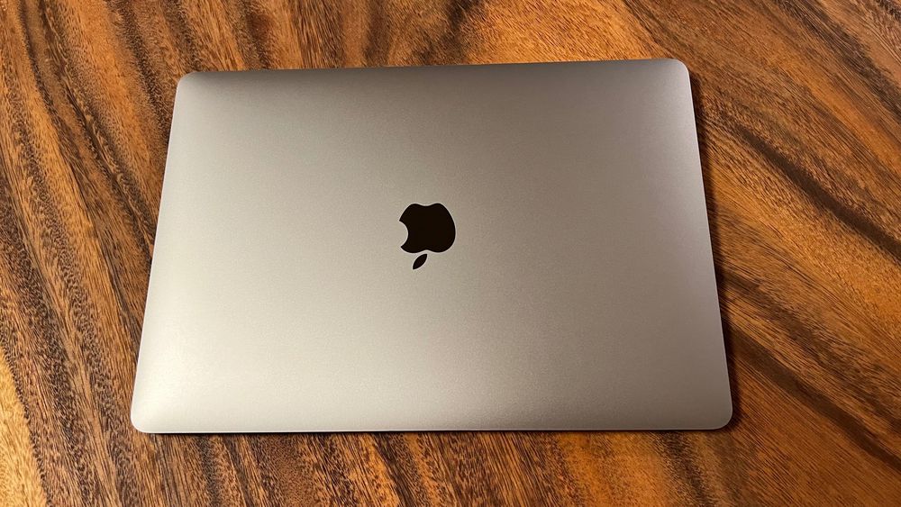 space gray macbook air 13 inch